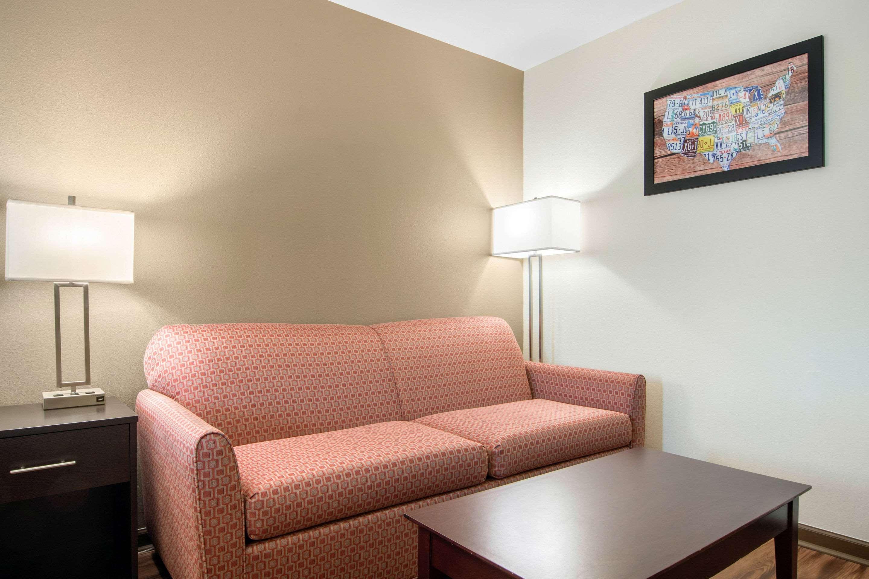 Econo Lodge Inn & Suites Спрингфийлд Екстериор снимка