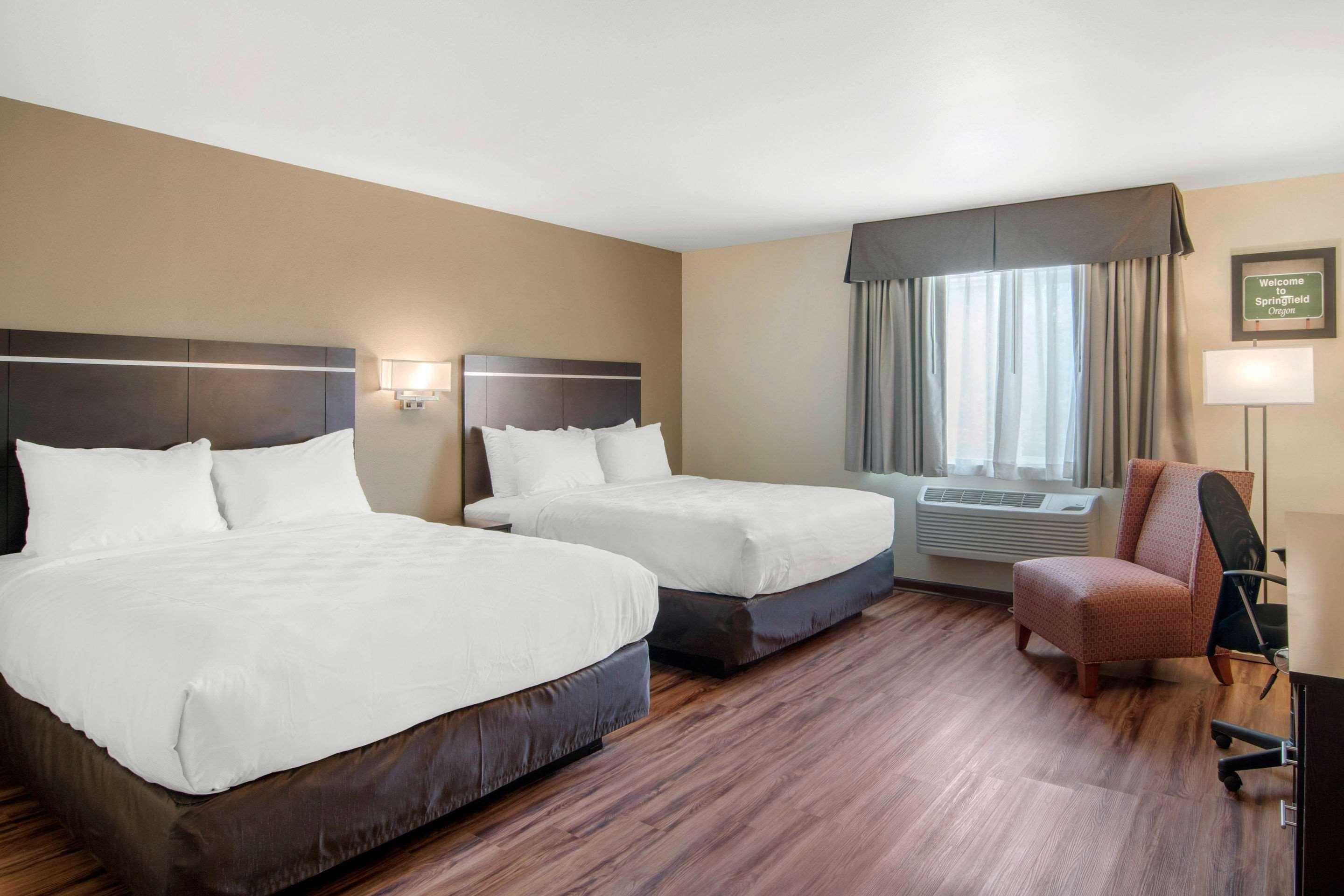 Econo Lodge Inn & Suites Спрингфийлд Екстериор снимка