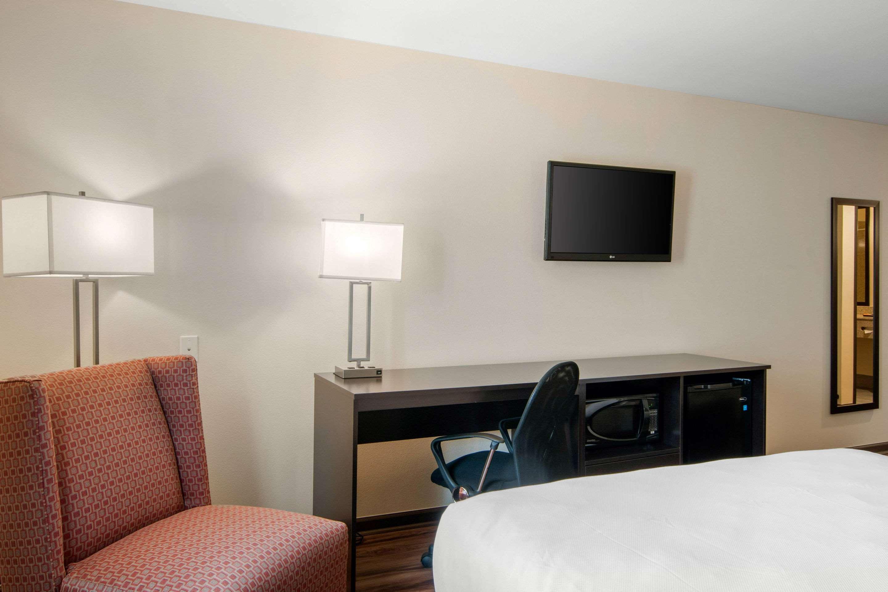 Econo Lodge Inn & Suites Спрингфийлд Екстериор снимка